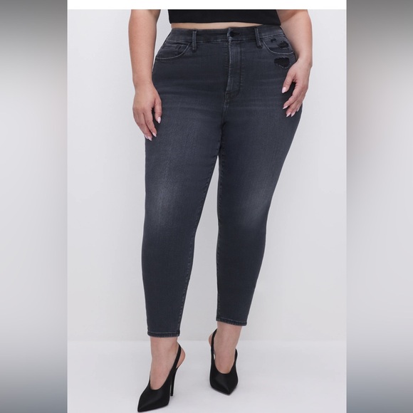 Good American | Always Fit Good Legs Cropped Jeans - Picture 3 of 9